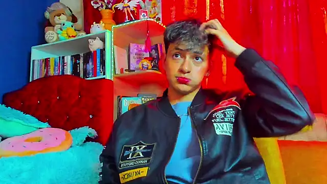 Snapshot of GabyThoms chatting on February 2025 08:00:02 PM GabyThoms online show from February 2025 08:00:02 PM