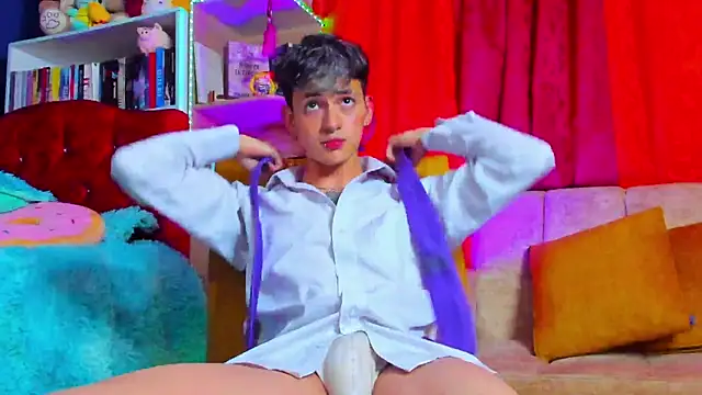 Snapshot of GabyThoms chatting on February 2025 11:04:01 PM GabyThoms online show from February 2025 11:04:01 PM