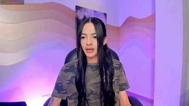 HannahJamesX online show from June 2026 05:26:01 PM