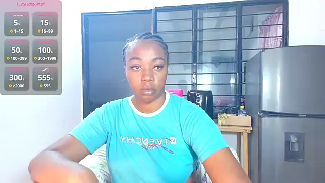 Snapshot of CiaraEbony chatting on April 2026 02:27:02 AM CiaraEbony online show from April 2026 02:27:02 AM