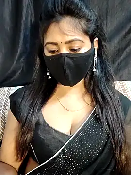 Snapshot of Monalisha_G chatting on April 2026 07:00:02 PM Monalisha G online show from April 2026 07:00:02 PM
