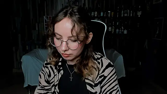 JasmineMilko online show from May 2026 05:12:01 AM