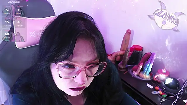 LiloMoon69 online show from May 2026 03:22:01 AM