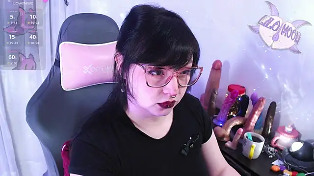 LiloMoon69 online show from May 2026 05:14:02 AM