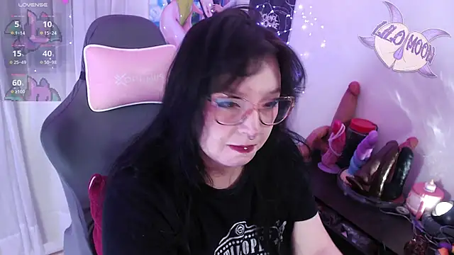 LiloMoon69 online show from May 2026 10:44:01 AM