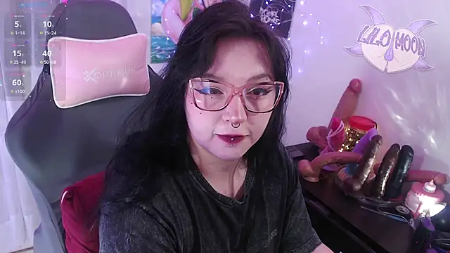 LiloMoon69 online show from June 2026 07:12:01 AM