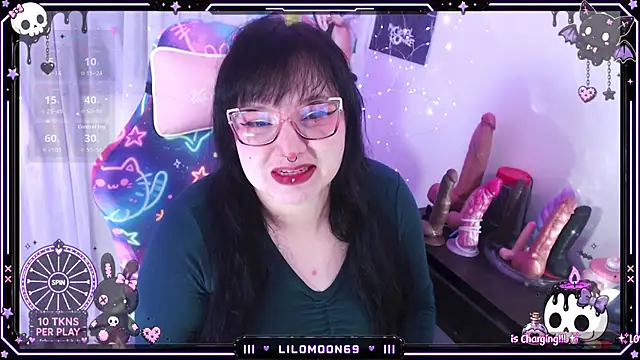 LiloMoon69 online show from July 2026 07:37:02 AM