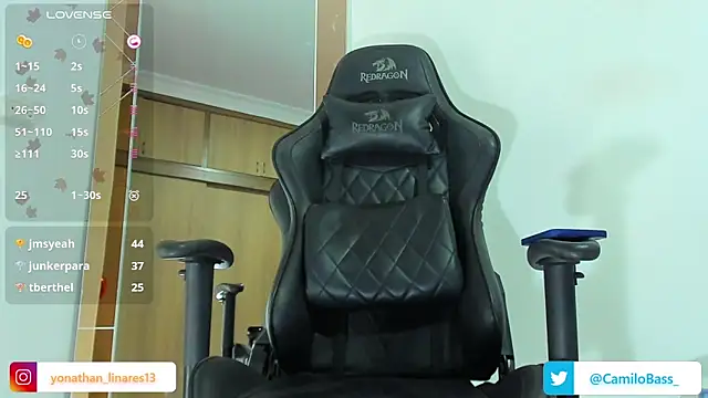 Snapshot of _CamiloBass chatting on December 2024 04:32:01 AM CamiloBass online show from December 2024 04:32:01 AM