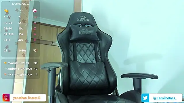 Snapshot of _CamiloBass chatting on January 2025 04:44:01 AM CamiloBass online show from January 2025 04:44:01 AM