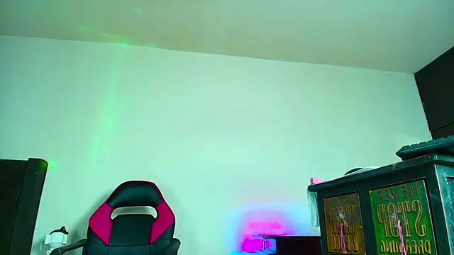 DIRTYCOUPLE S7 online show from October 2025 01:50:02 AM