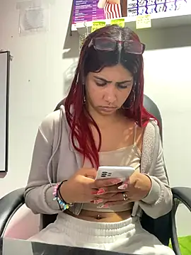 Snapshot of soy_sarah_ chatting on October 2025 09:27:01 AM soy sarah online show from October 2025 09:27:01 AM