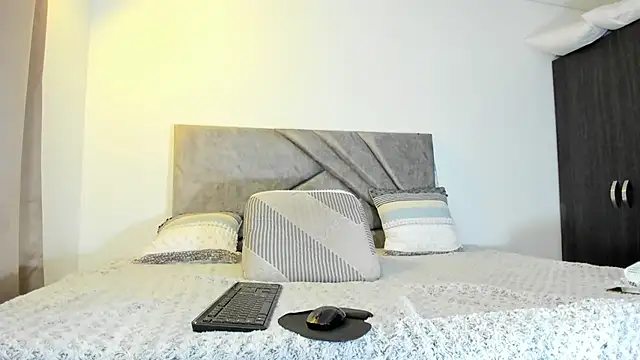 Deliciouscocoa online show from February 2026 10:41:02 AM