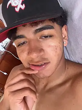 JoanG10 online show from October 2025 06:28:02 PM