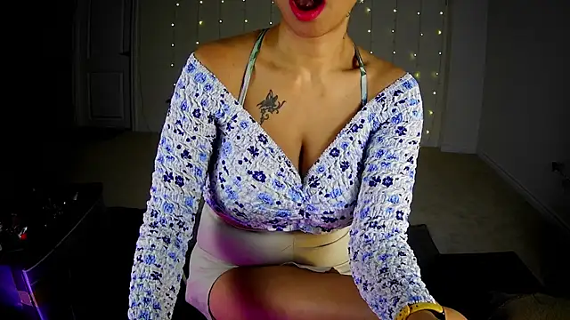 Snapshot of roma_indobong_temptress chatting on February 2026 07:10:01 PM roma indobong temptress online show from February 2026 07:10:01 PM