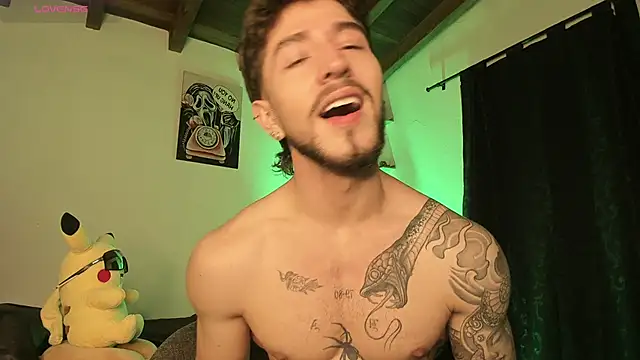 Valentino Xander online show from March 2025 05:43:02 AM