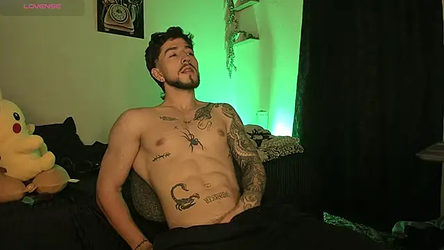 Valentino Xander online show from March 2025 05:49:02 AM