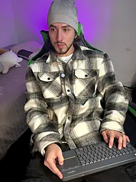 Valentino Xander online show from December 2025 03:58:02 AM