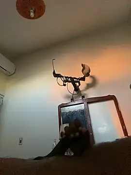 Snapshot of anubi0880 chatting on December 2024 11:24:02 AM anubi0880 online show from December 2024 11:24:02 AM