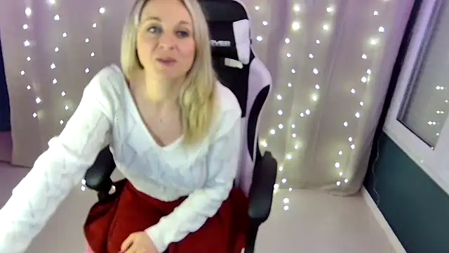 cassiehotsexy online show from February 2025 08:36:02 PM