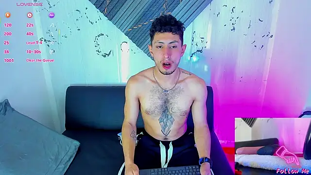 Snapshot of Piggy_Eddy chatting on November 2025 12:21:01 AM Piggy Eddy online show from November 2025 12:21:01 AM