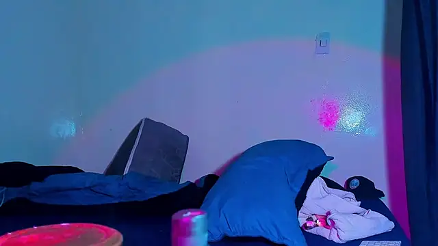 Snapshot of Piggy_Eddy chatting on February 2026 02:34:02 AM Piggy Eddy online show from February 2026 02:34:02 AM