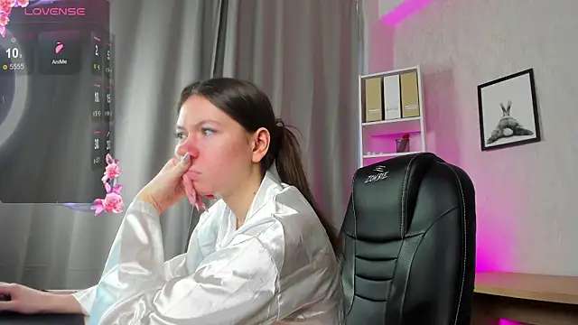 Nicole Charm online show from March 2025 02:14:02 AM