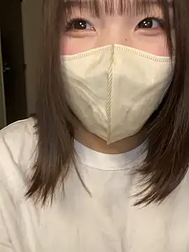 Snapshot of mari_tan_ch chatting on November 2025 12:43:01 AM mari tan ch online show from November 2025 12:43:01 AM