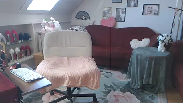 GinaBlonde online show from June 2026 08:30:02 AM
