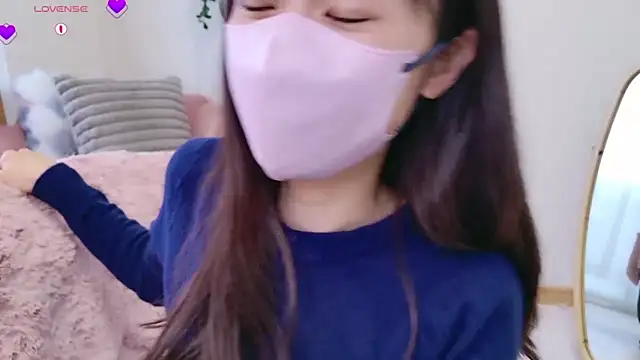 Snapshot of meg_0901 chatting on March 2025 11:37:01 PM meg 0901 online show from March 2025 11:37:01 PM