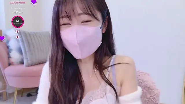 Snapshot of meg_0901 chatting on March 2025 06:03:02 AM meg 0901 online show from March 2025 06:03:02 AM