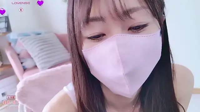 Snapshot of meg_0901 chatting on October 2025 12:42:02 AM meg 0901 online show from October 2025 12:42:02 AM