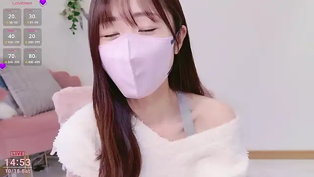 Snapshot of meg_0901 chatting on October 2025 05:54:02 AM meg 0901 online show from October 2025 05:54:02 AM