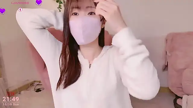 Snapshot of meg_0901 chatting on October 2025 12:50:01 PM meg 0901 online show from October 2025 12:50:01 PM