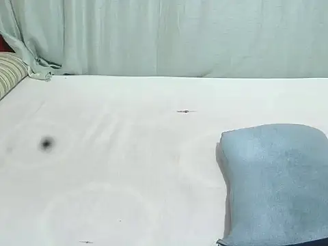 slender sweet online show from February 2025 10:37:02 AM