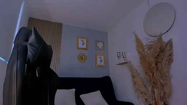 NatyFerrer  online show from October 2025 10:56:02 AM