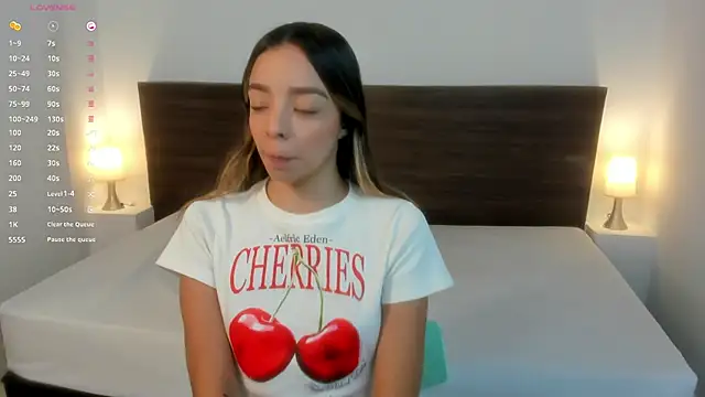 AliceRoss0 online show from March 2025 08:19:02 PM