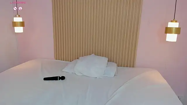 AliceRoss0 online show from July 2026 04:19:01 AM