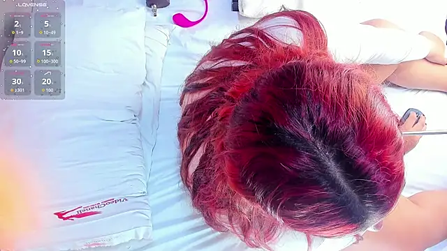 Amberluy online show from December 2025 07:54:02 PM