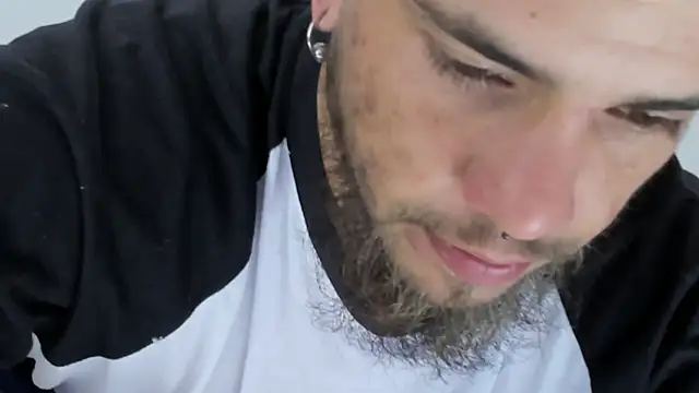 Beard xox online show from October 2025 09:11:01 PM