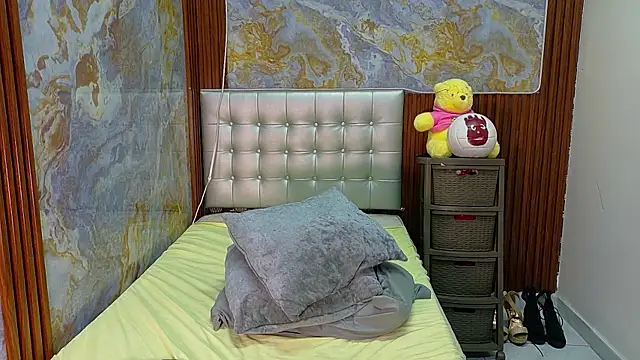 Snapshot of _Jessi29_ chatting on May 2026 09:20:02 PM Jessi29 online show from May 2026 09:20:02 PM