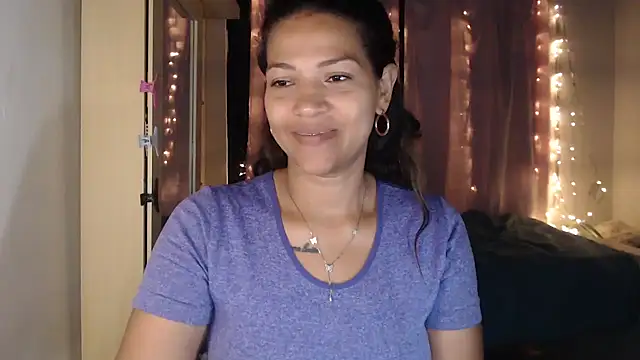 Snapshot of makennaa_ chatting on September 2025 10:04:02 AM makennaa online show from September 2025 10:04:02 AM