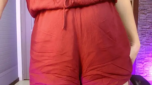 Snapshot of Manuela_bela chatting on February 2025 05:21:01 PM Manuela bela online show from February 2025 05:21:01 PM