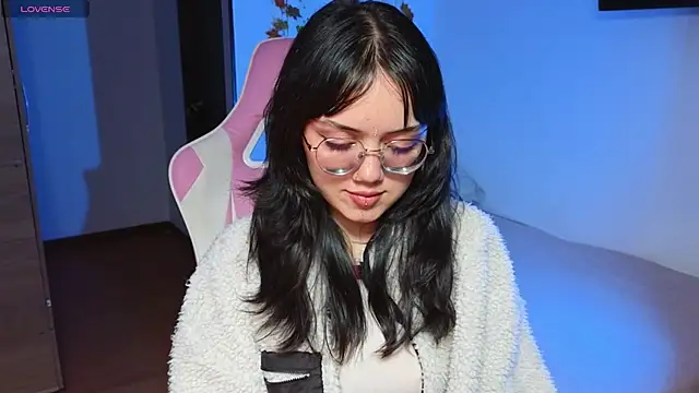 suzumi   online show from January 2025 05:31:02 AM