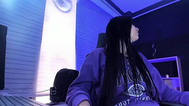 TifanyWhite  online show from February 2025 08:00:01 PM