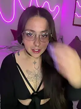 Mizztikaa online show from December 2024 05:05:02 AM