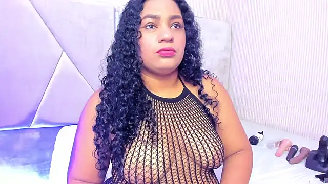 Annie-Wolf online show from March 2025 06:32:01 PM