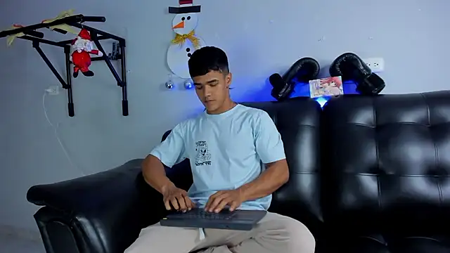 Rob saenz  online show from December 2024 02:22:01 PM