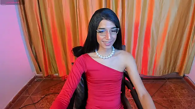 CharlotteLauren online show from July 2026 04:54:01 AM