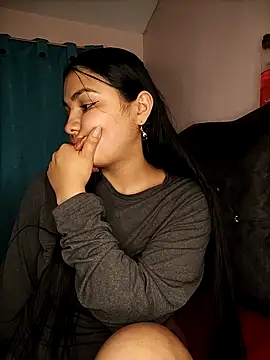 Snapshot of Nahiara_velez chatting on February 2025 11:26:01 PM Nahiara velez online show from February 2025 11:26:01 PM