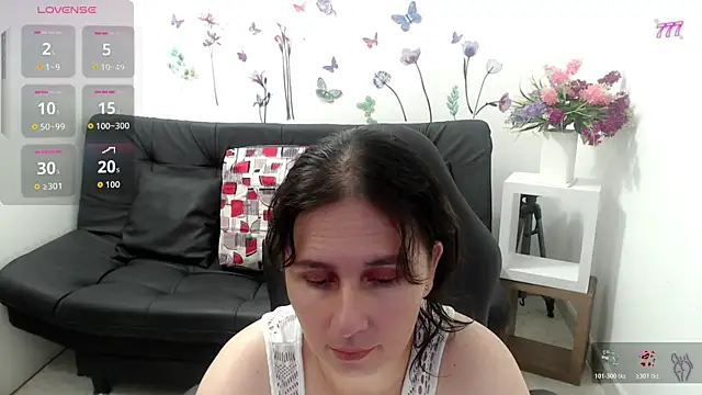 victoria jones online show from May 2026 12:57:01 PM